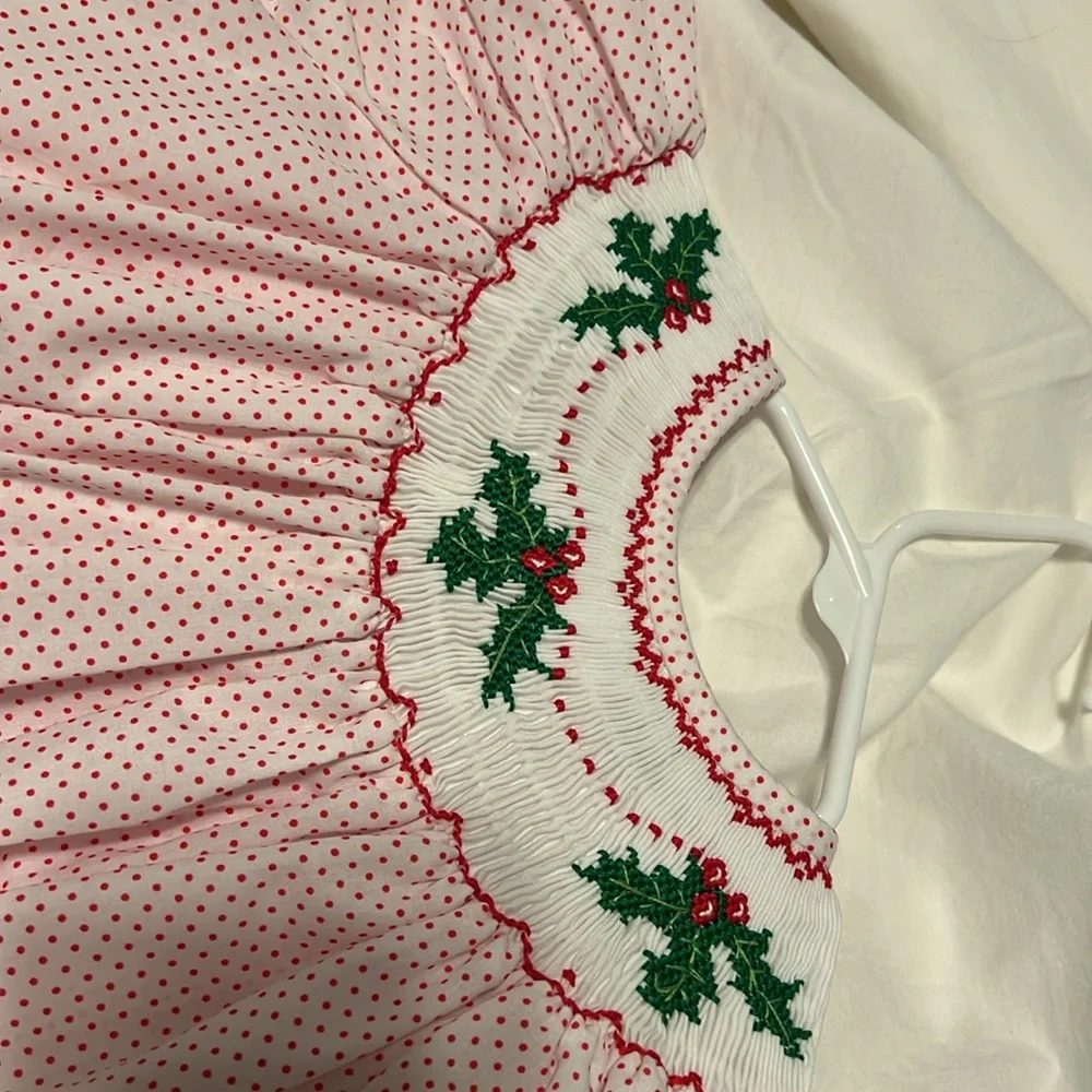 Classic Whimsey Smocked Holly Berries Long Christmas Bubble Size 2T - Picture 2 of 2